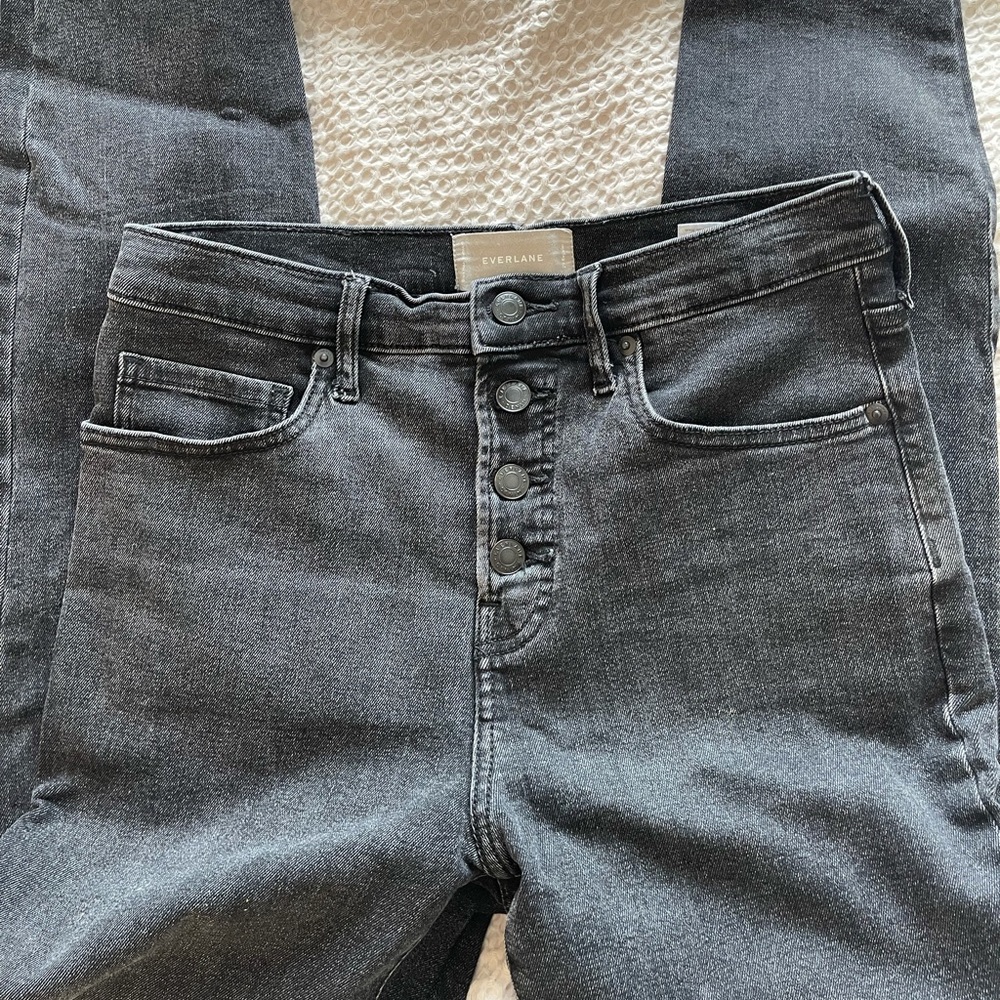 Everlane High Rise Skinny Jeans, Size 29 regular, washed black color